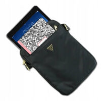 Sac Guess Pour Tablette Nylon Metal Triangle Logo  – Noir – GSM104984 Tunisie