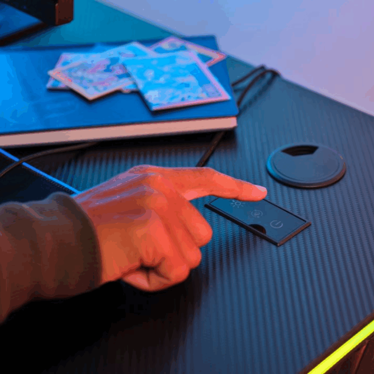 Bureau de Gaming TRUST GXT 709 Luminus RGB – Noir – 25184 Tunisie