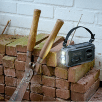 Radio solaire d’urgence Thomson Longue Durée -Gris  – RT280G Tunisie