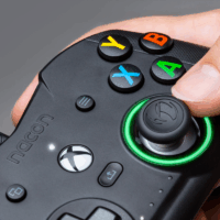 Manette Filaire Nacon Revolution X Pro pour Xbox et PC – Noir – XBXREVOLUTIONX Tunisie