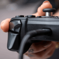 Manette Filaire Nacon Revolution X Pro pour Xbox et PC – Noir – XBXREVOLUTIONX Tunisie